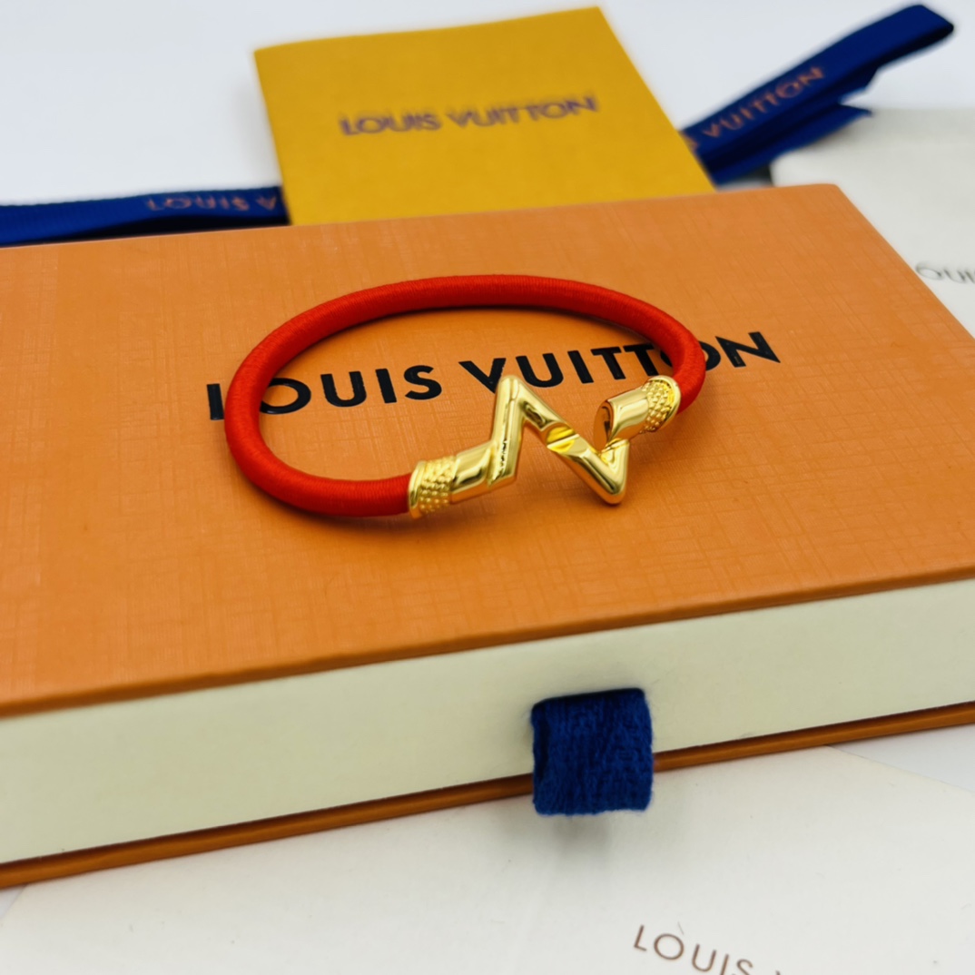 Louis Vuitton LV Volt Play 18K Bracelet - DopestKickz