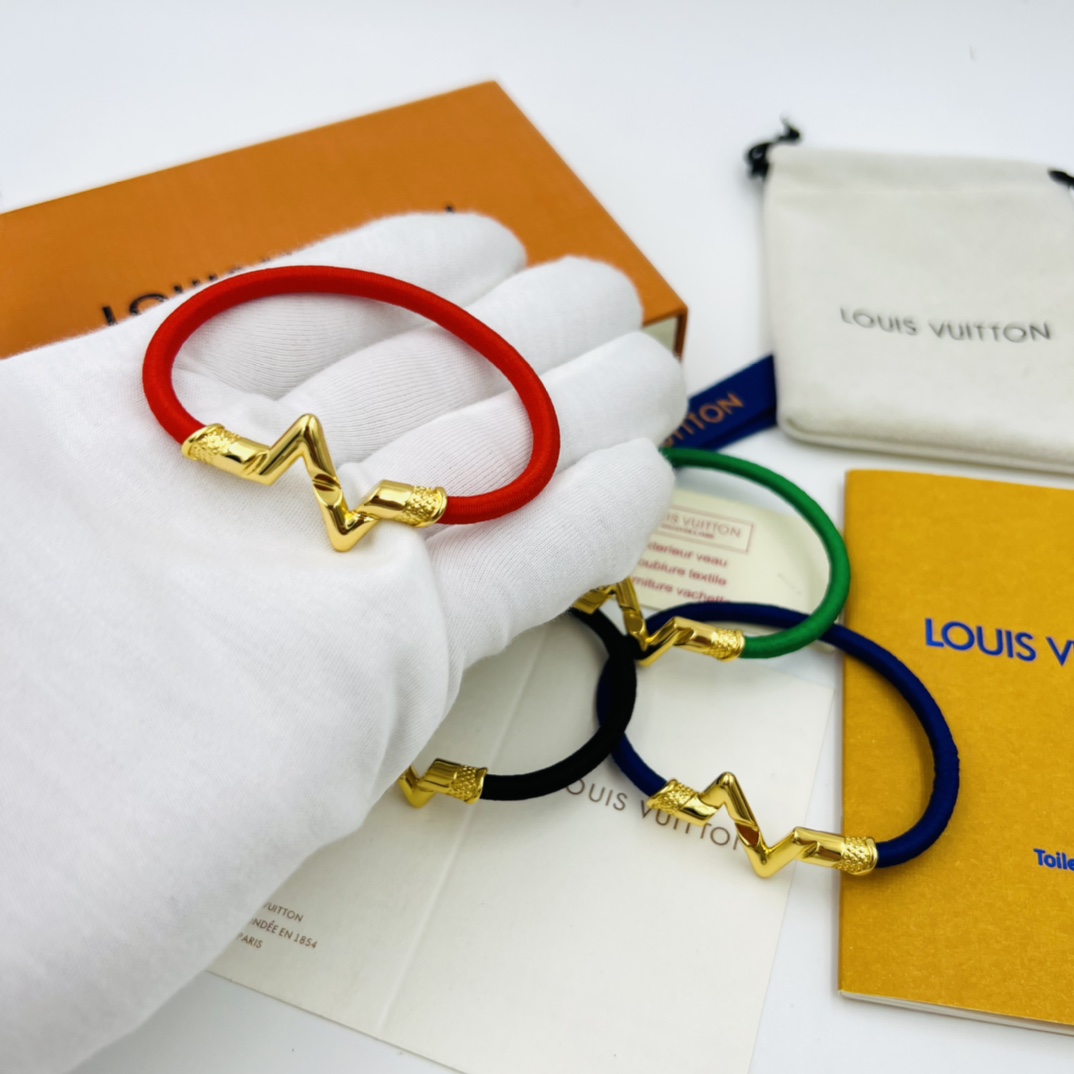 Louis Vuitton LV Volt Play 18K Bracelet - DopestKickz