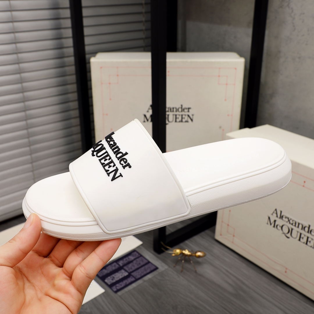 Alexander Mqueen Logo Slipper - DopestKickz