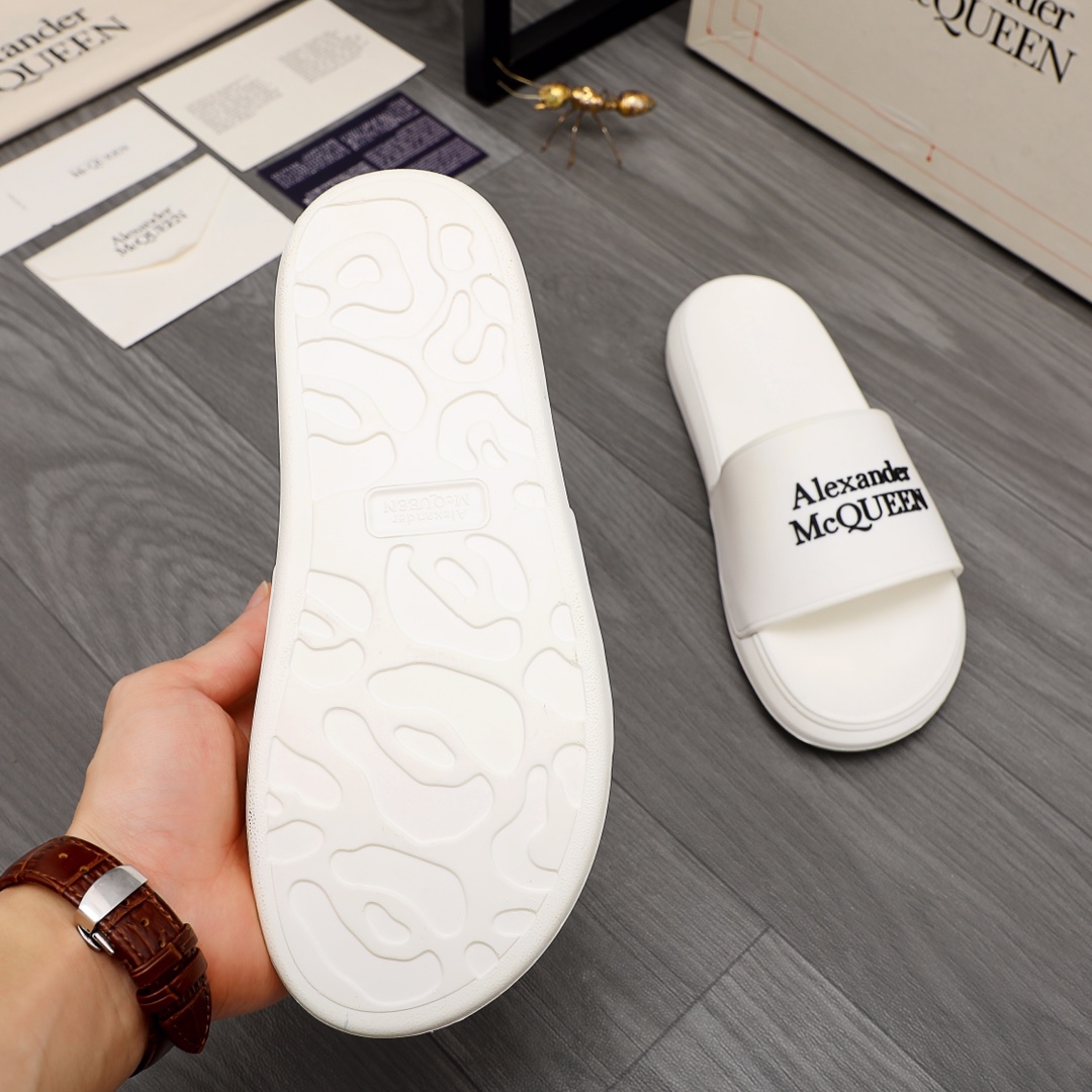 Alexander Mqueen Logo Slipper - DopestKickz