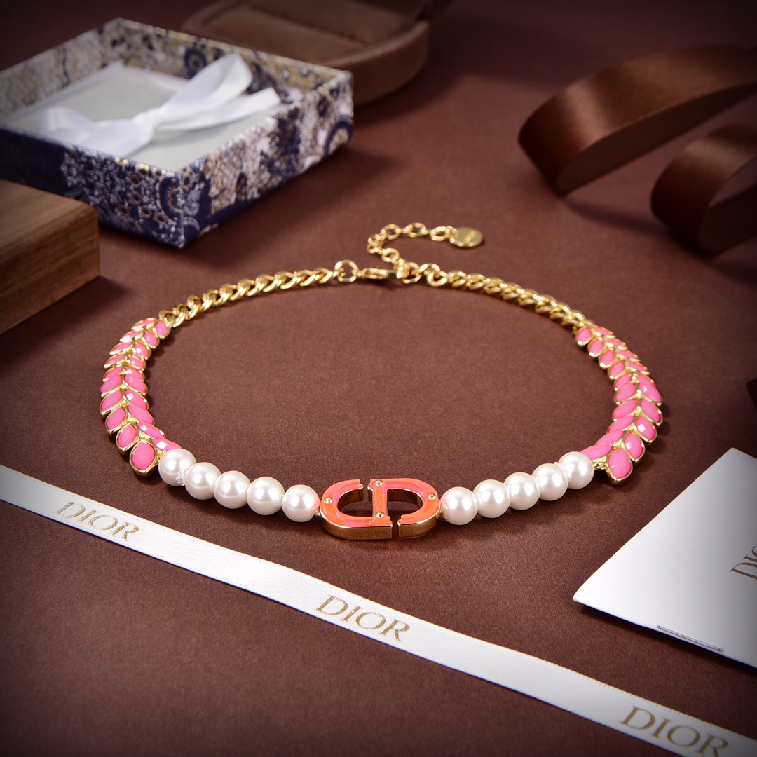 Dior 30 Montaigne Necklace - DopestKickz