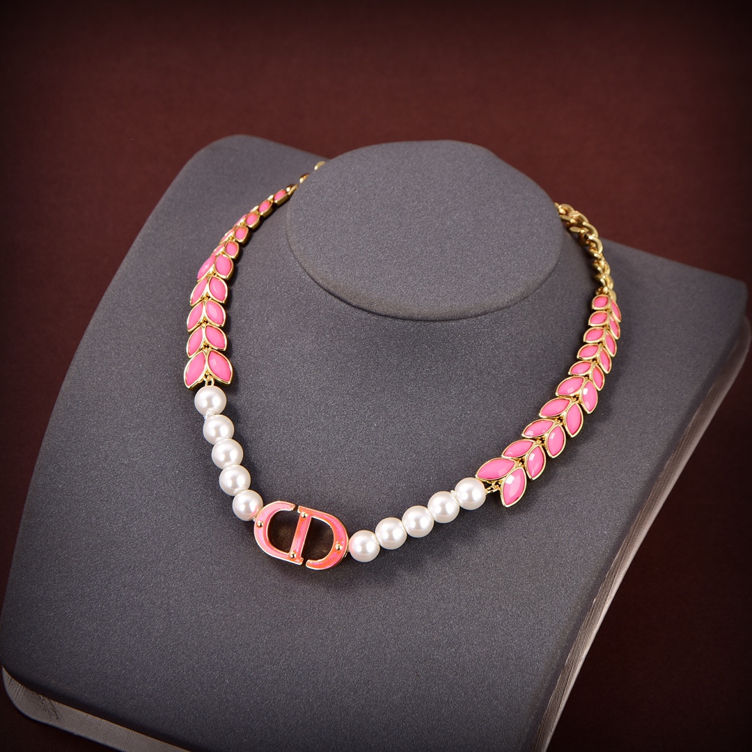 Dior 30 Montaigne Necklace - DopestKickz