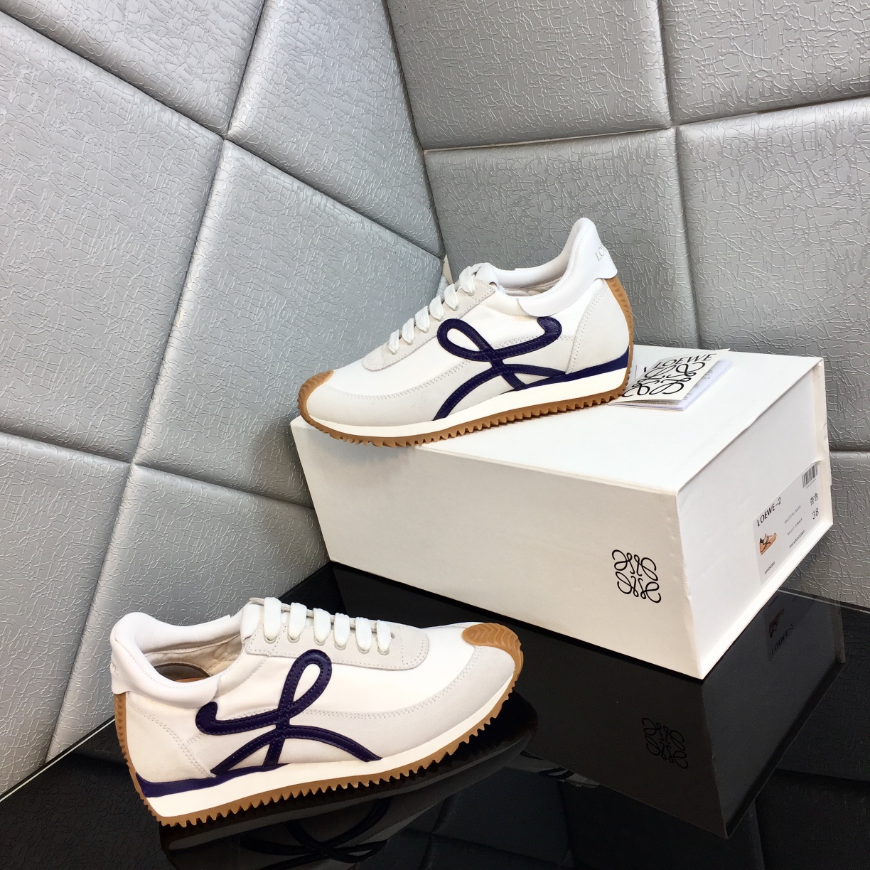 Loewe Flow Runner In Calfskin - DopestKickz
