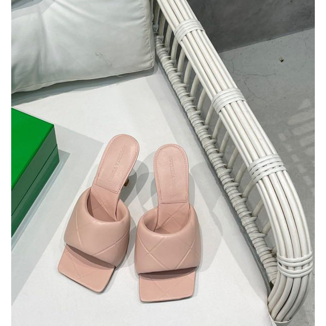 Bottega Veneta Padded Leather Sandals - DopestKickz
