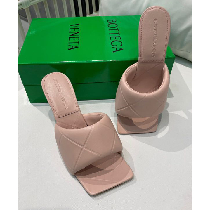 Bottega Veneta Padded Leather Sandals - DopestKickz