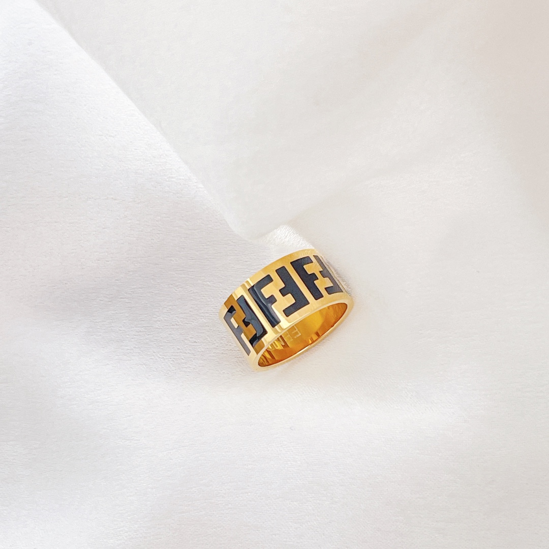 Fendi Ring - DopestKickz