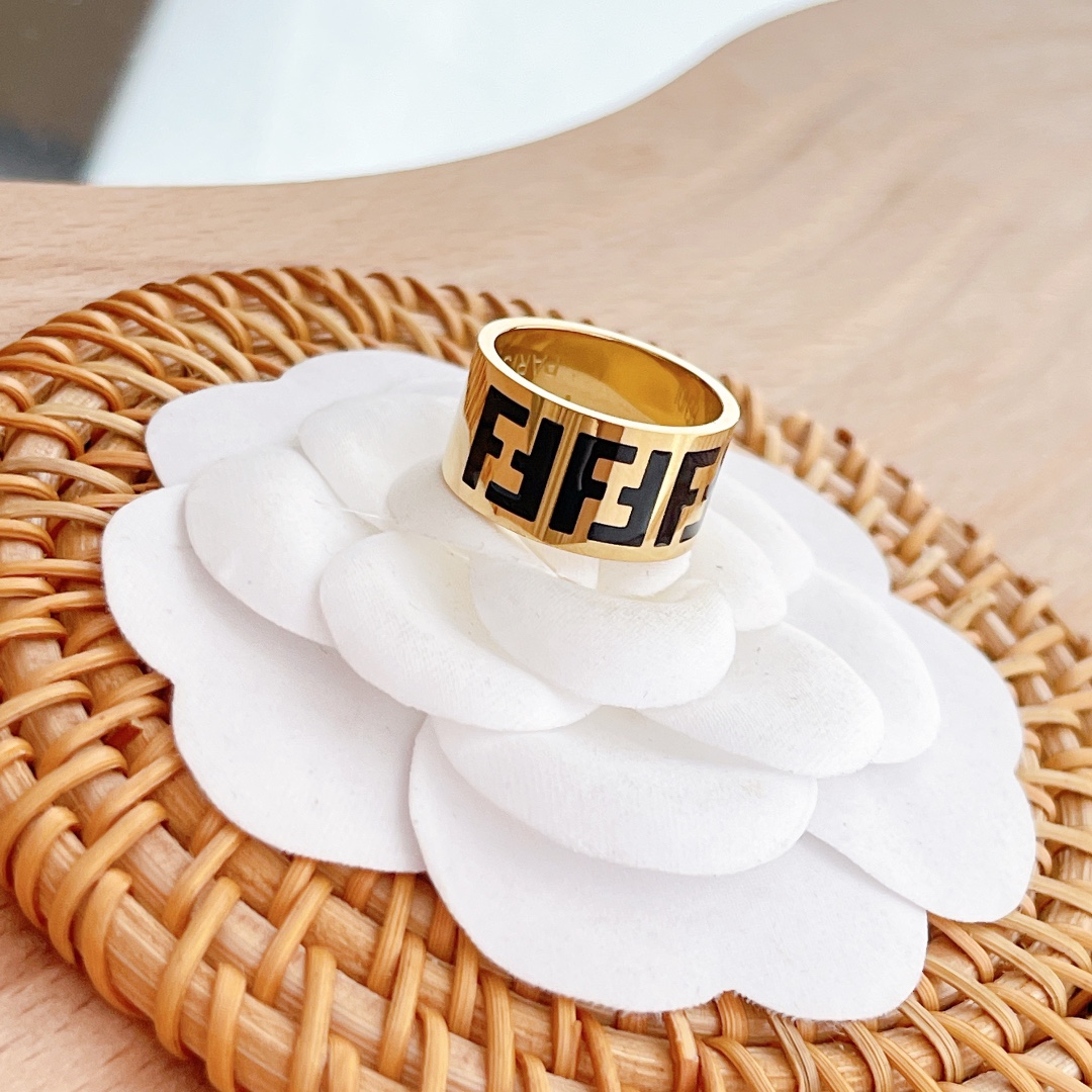 Fendi Ring - DopestKickz
