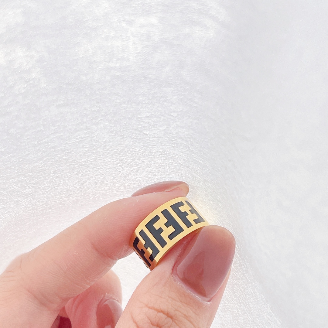 Fendi Ring - DopestKickz