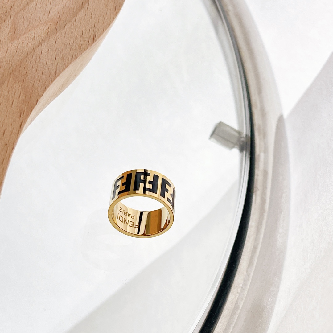 Fendi Ring - DopestKickz