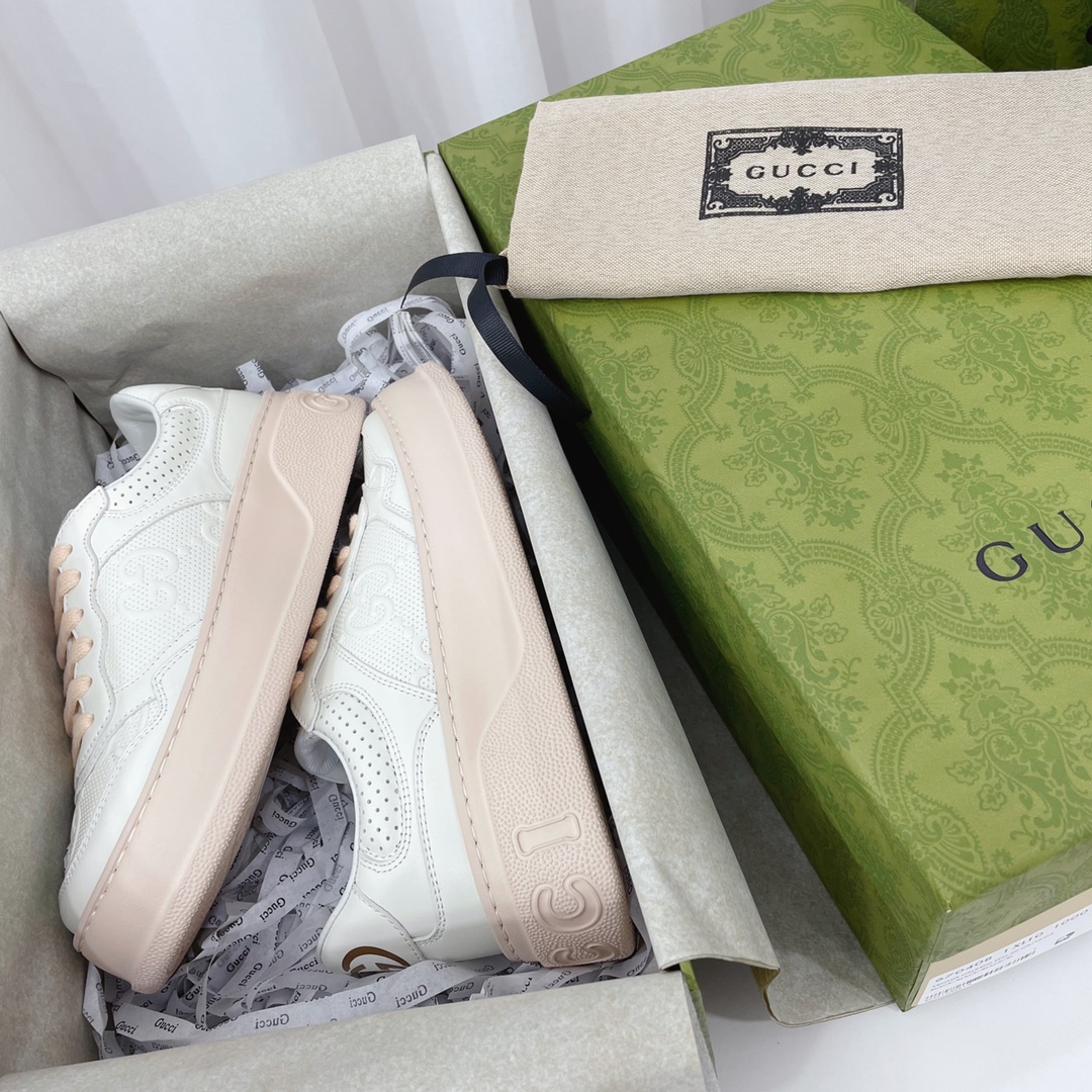 Gucci GG Chunky B SeriesMen's &Women's Sneakers - DopestKickz