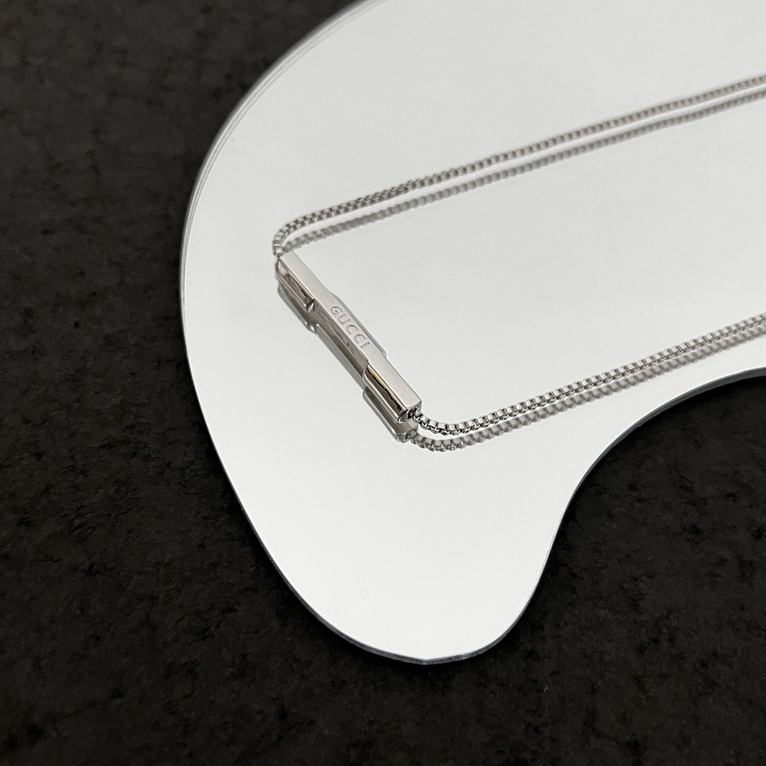 Gucci Link To Love Necklace With Diamonds - DopestKickz