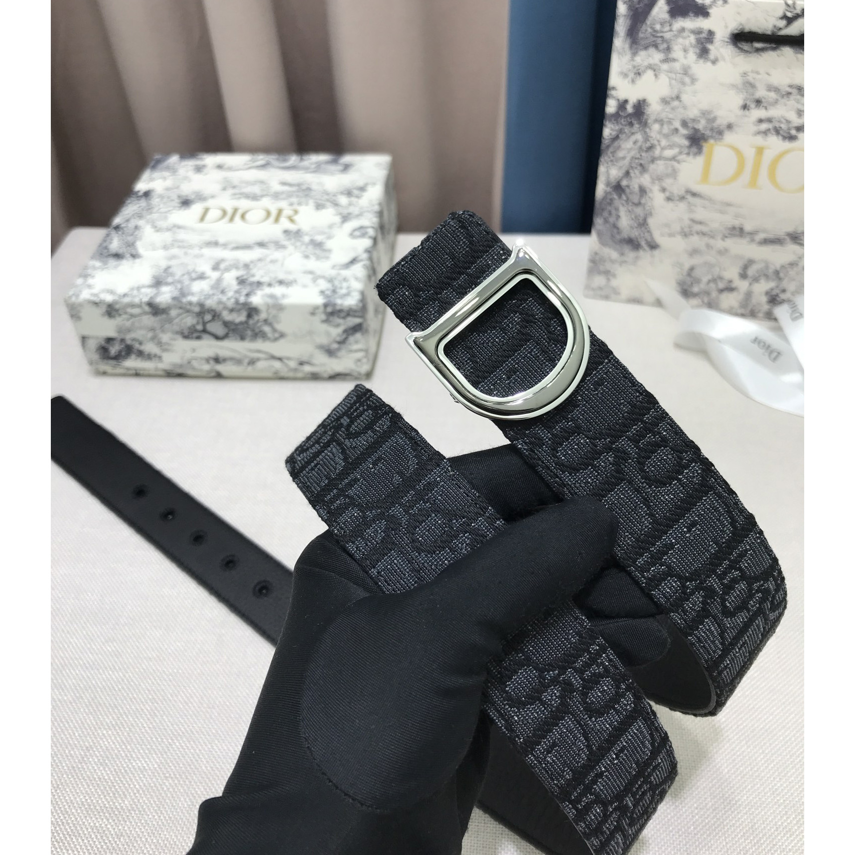 Dior Leather Belt With 'D' Buckle - DopestKickz