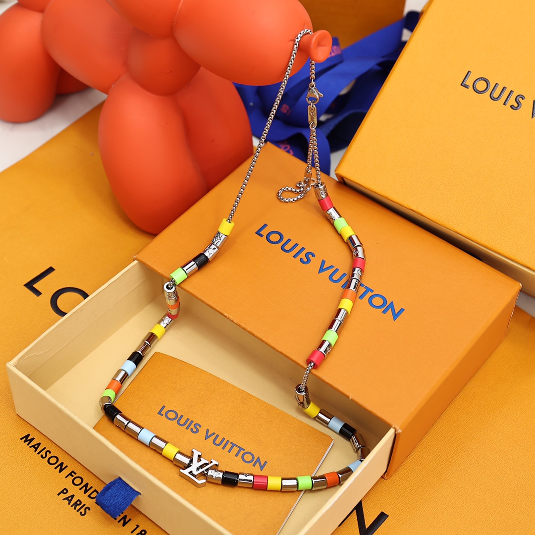 Louis Vuitton Paradise Necklace - DopestKickz