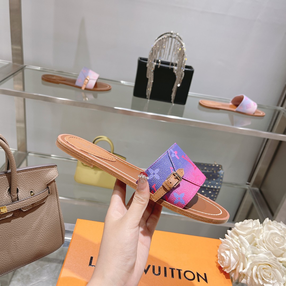 Louis Vuitton Lock It Flat Mule - DopestKickz