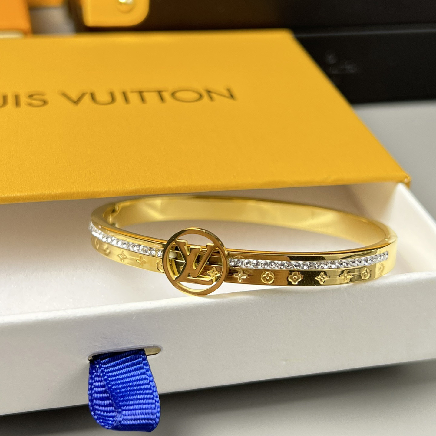 Louis Vuitton Bracelet - DopestKickz