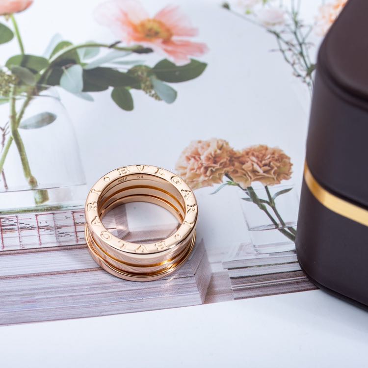 Bvlgari Ring - DopestKickz