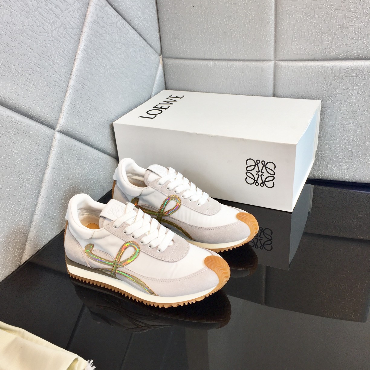 Loewe Flow Runner In Calfskin - DopestKickz