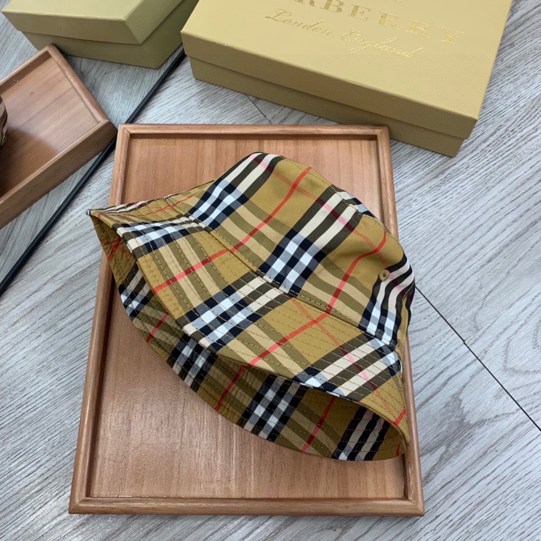 Burberry Vintage Check Cotton Bucket Hat - DopestKickz
