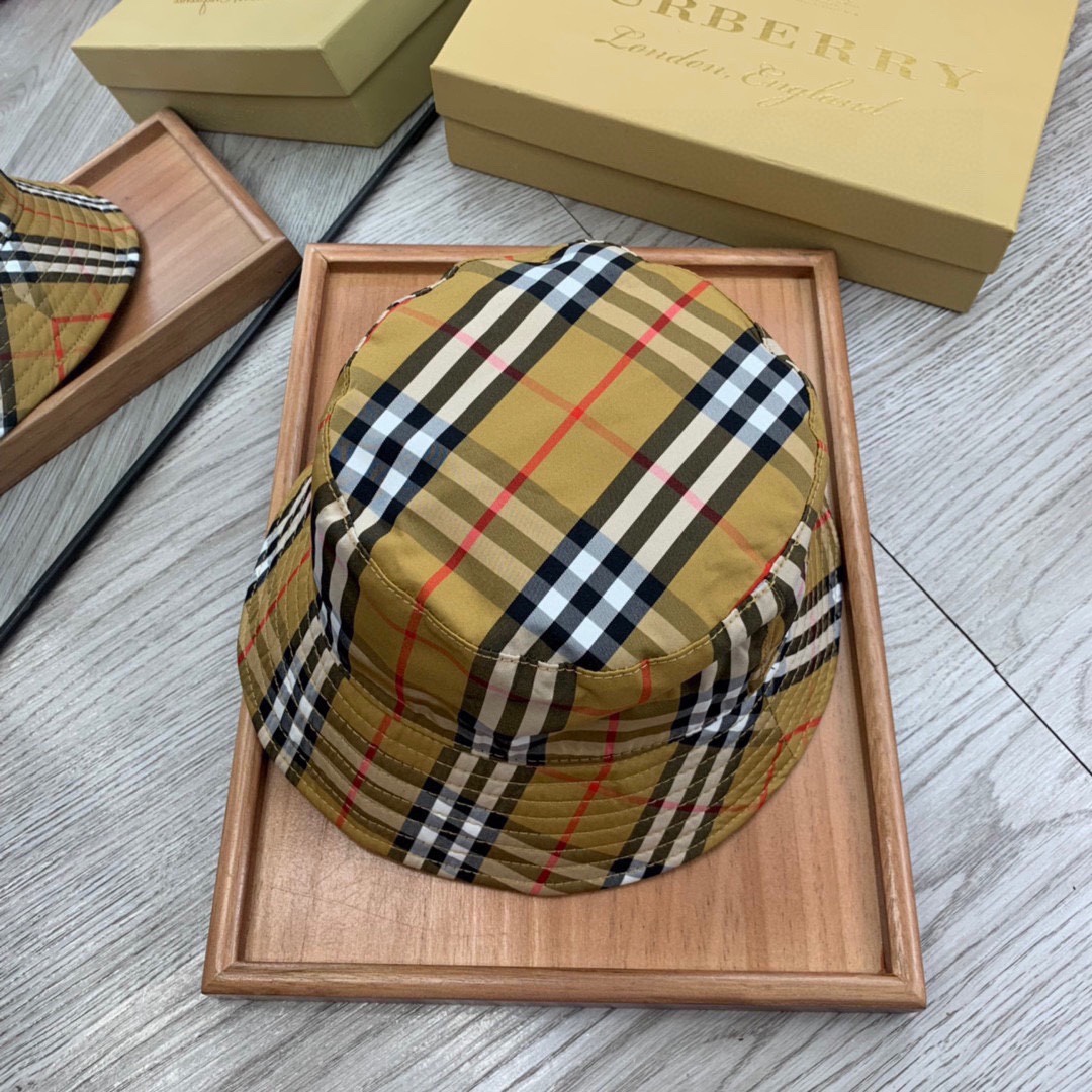 Burberry Vintage Check Cotton Bucket Hat - DopestKickz
