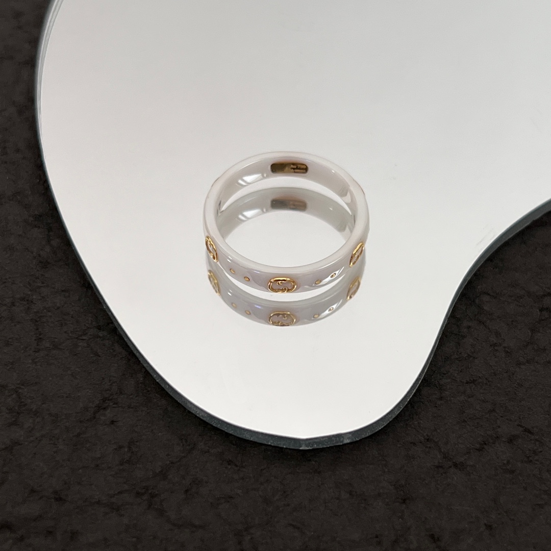 Gucci Icon Ring 18k With Interlocking G In White - DopestKickz