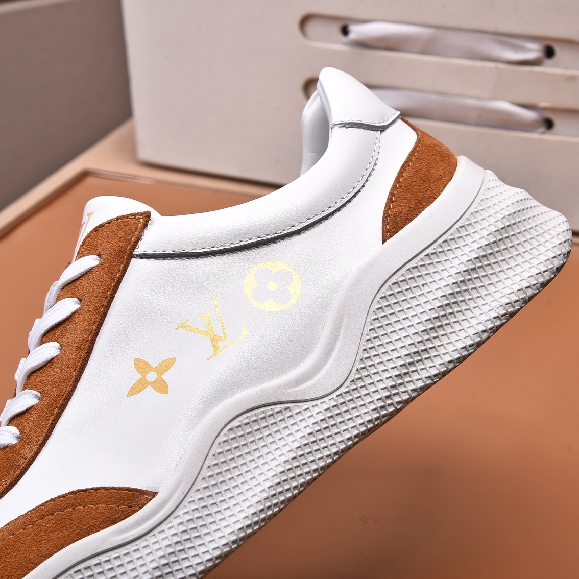 Louis Vuitton Men's Logo Sneaker - DopestKickz