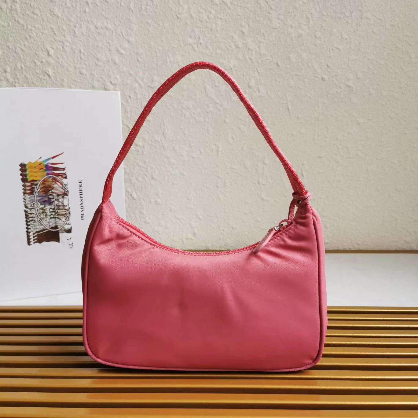 Prada Logo Shoulder  Bag (23-13-5cm) - DopestKickz