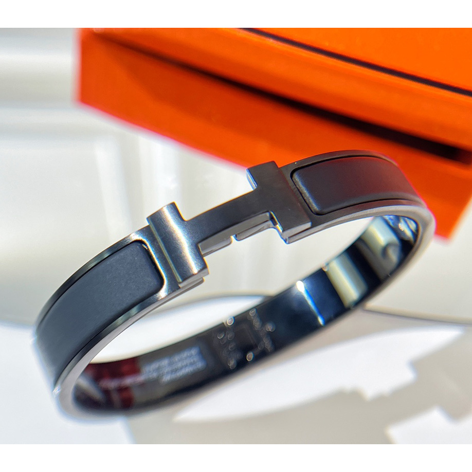 Hermes  Clic HH So Black Bracelets - DopestKickz