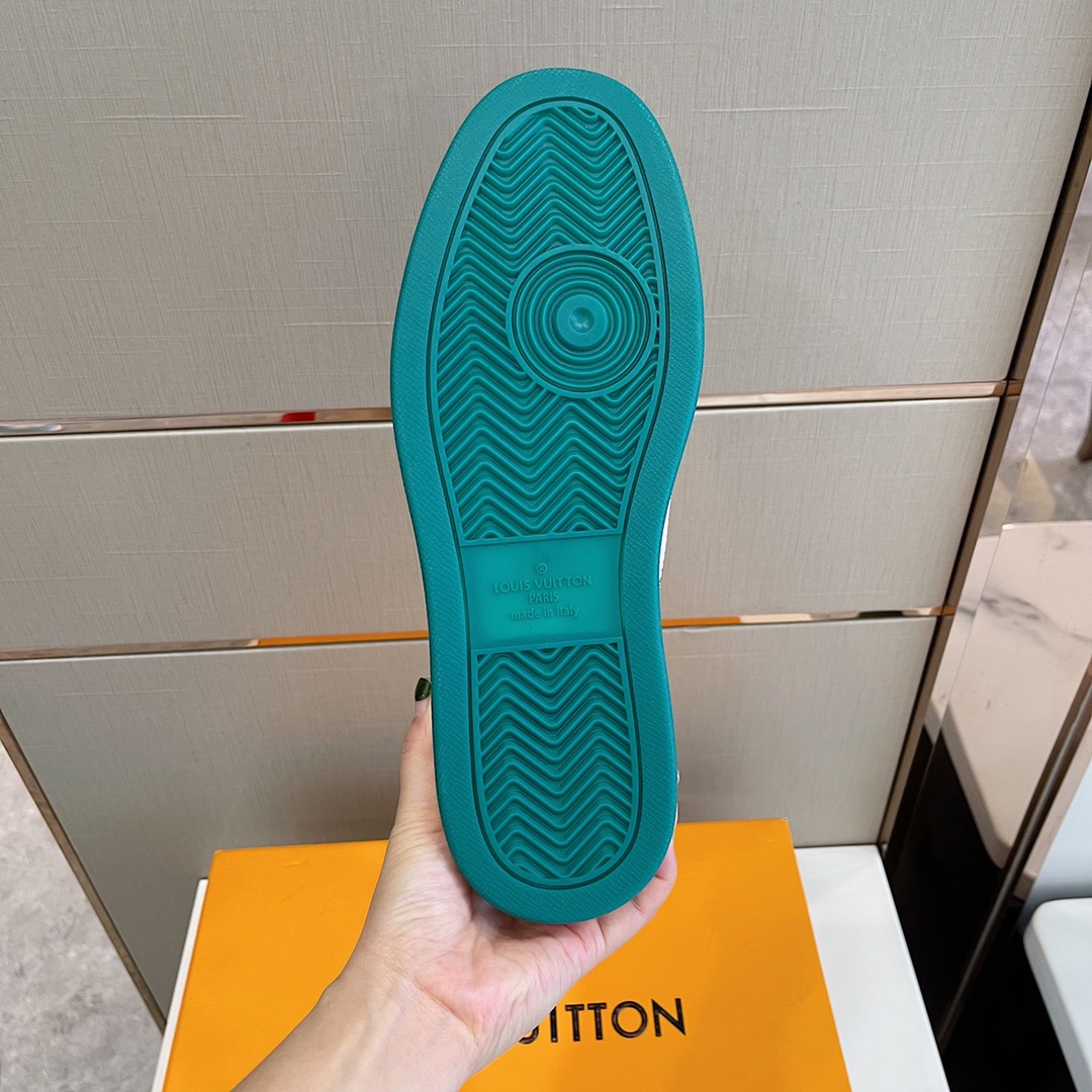 Louis Vuitton Men's Rivoli Sneaker - DopestKickz
