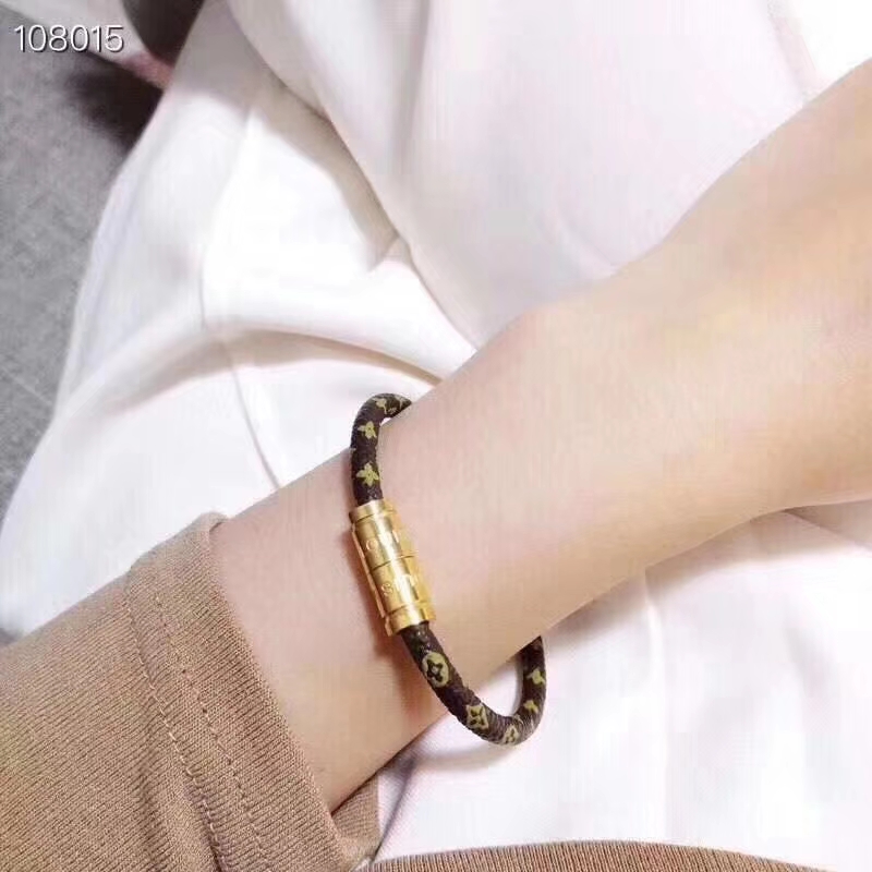 Louis Vuitton Bracelet - DopestKickz