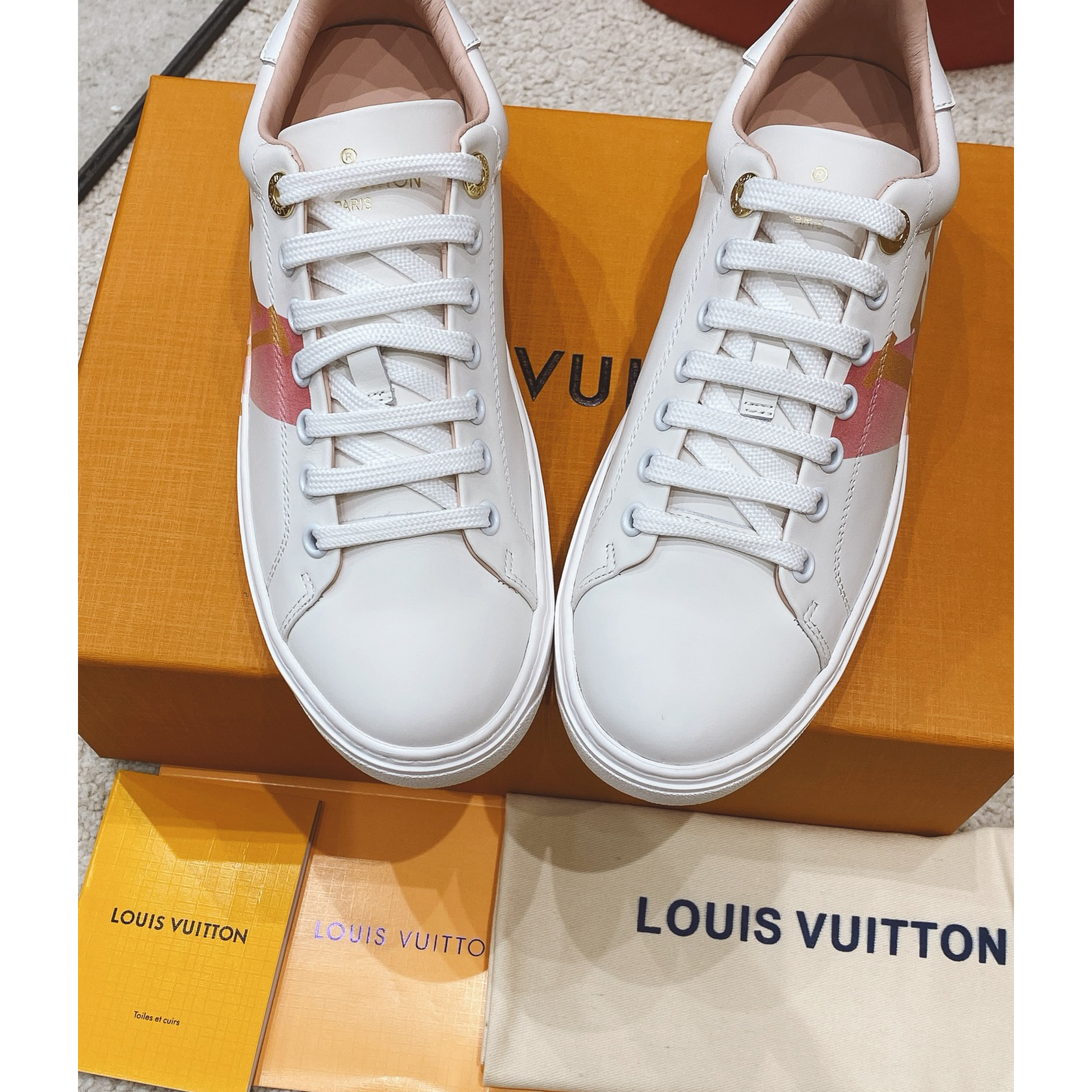 Louis Vuitton Logo Sneaker - DopestKickz