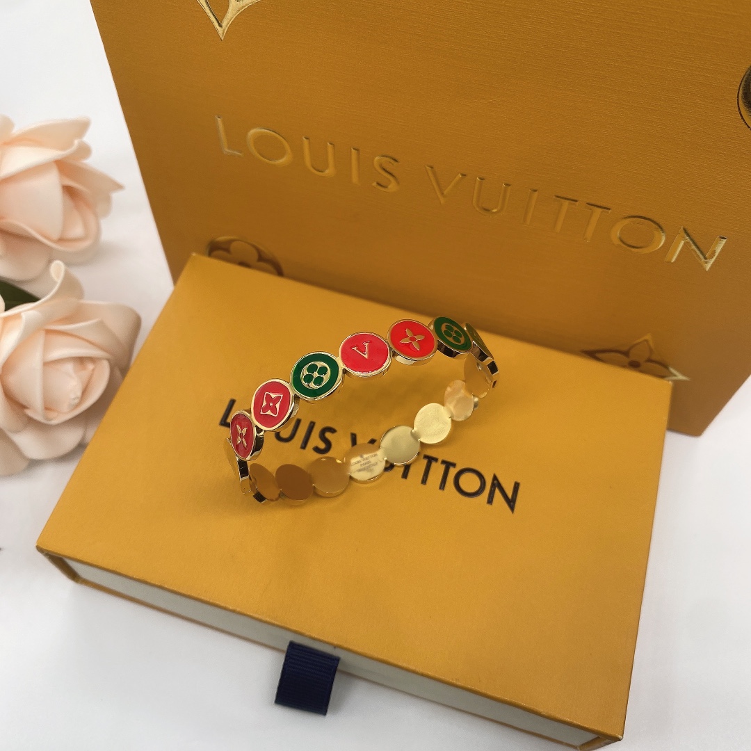 Louis Vuitton 'LV' Bracelet - DopestKickz