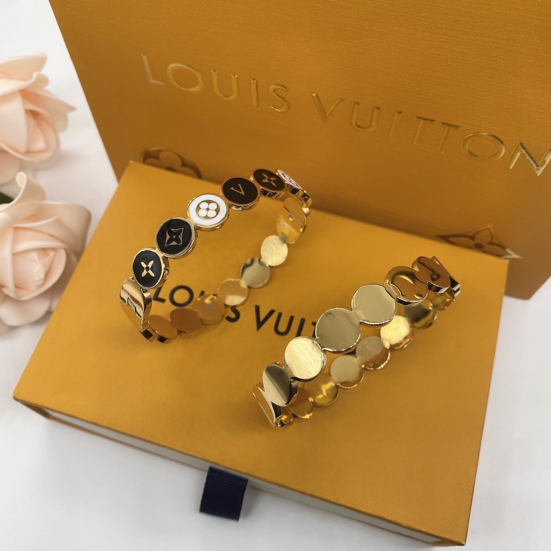 Louis Vuitton 'LV' Bracelet - DopestKickz