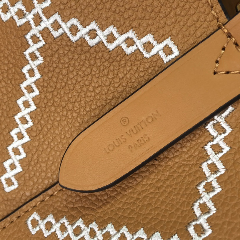 Louis Vuitton Monogram Bucket Bag （20*20*13cm） - DopestKickz