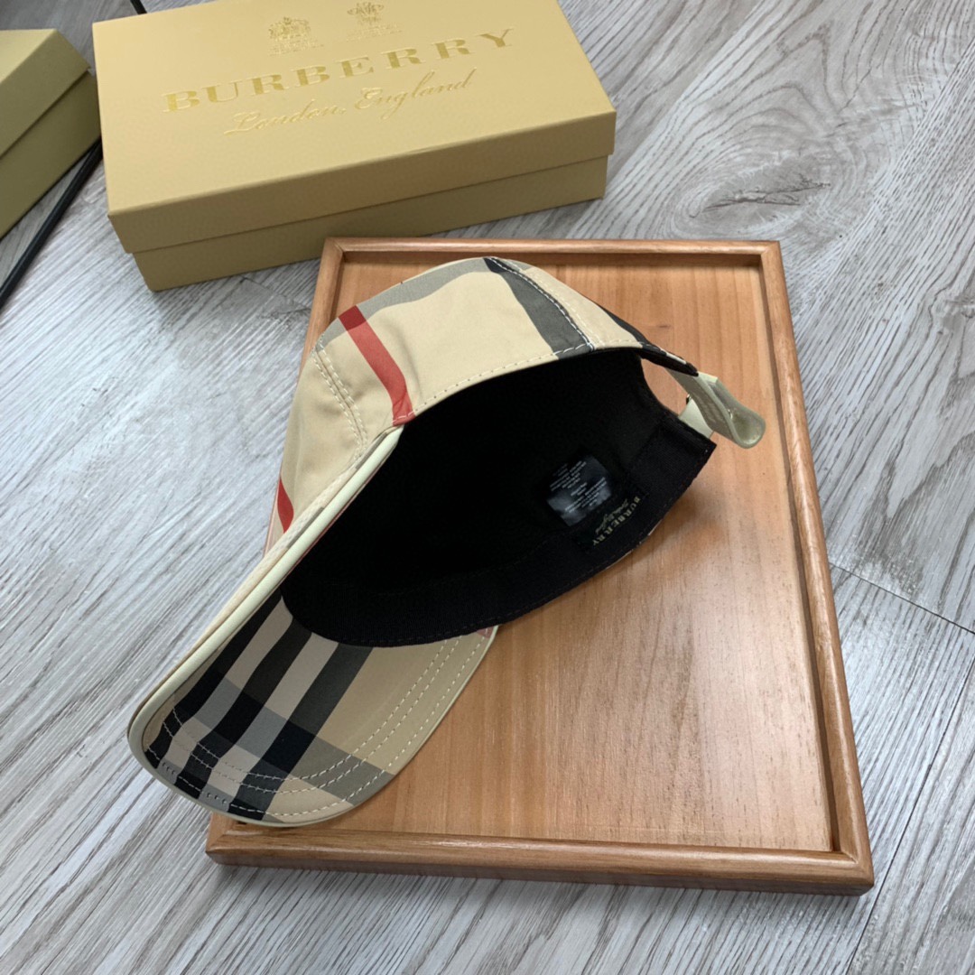 Burberry Vintage Check And Icon Stripe Baseball Cap - DopestKickz