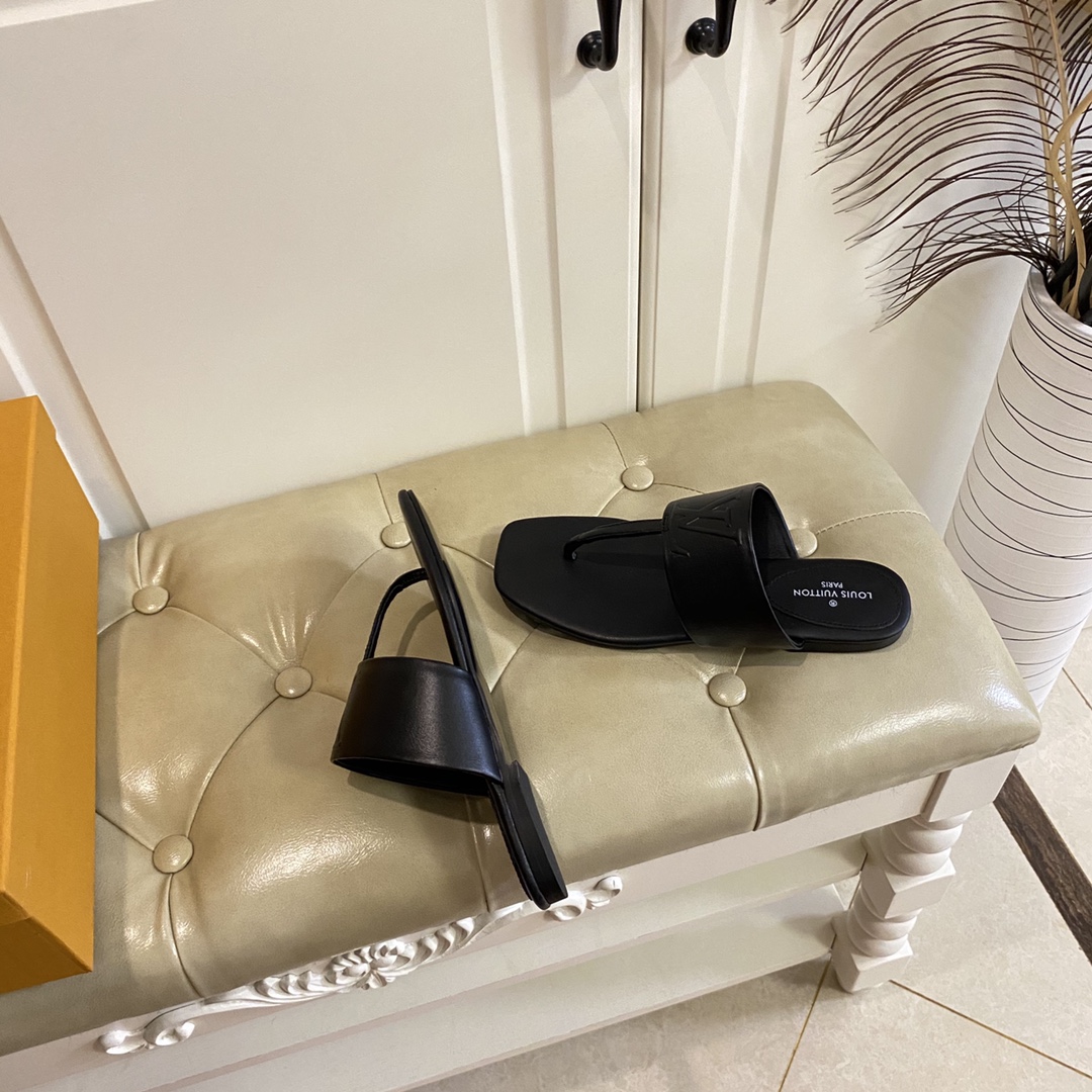 Louis Vuitton Drapy Flat Thong In Black     1AAB4E - DopestKickz
