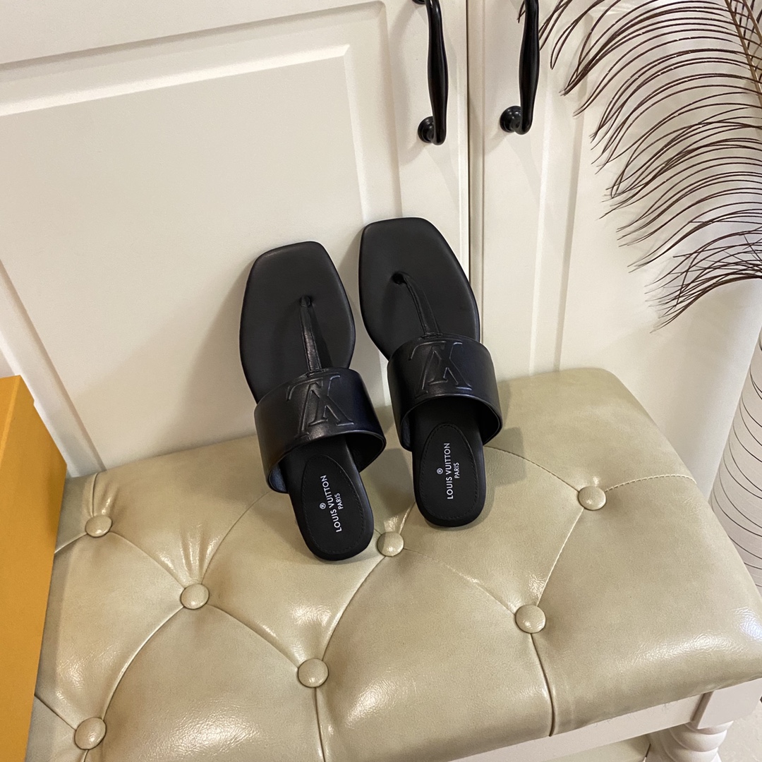 Louis Vuitton Drapy Flat Thong In Black     1AAB4E - DopestKickz