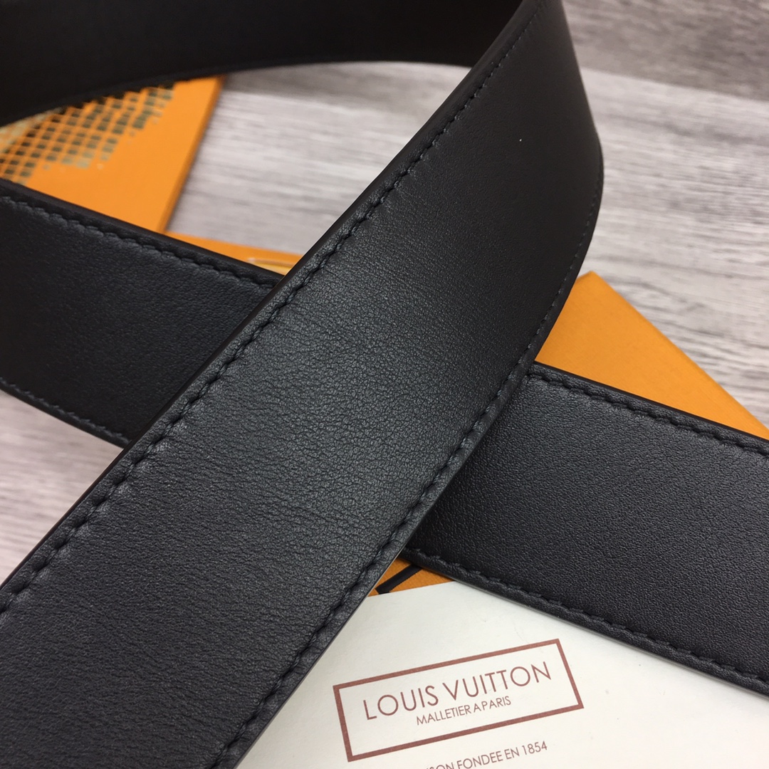 Louis Vuitton Shape 40MM Reversible Belt - DopestKickz