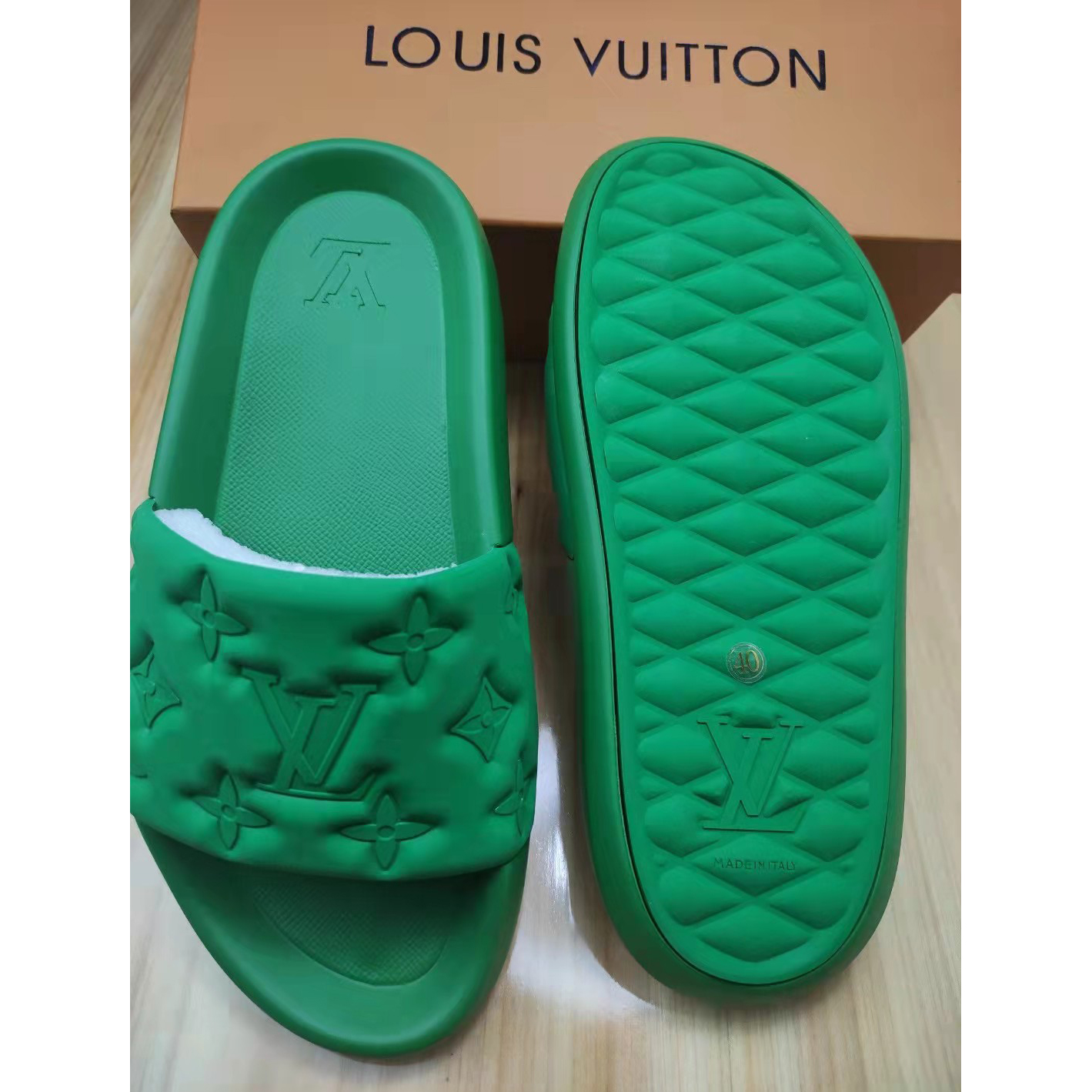 Louis Vuitton Waterfront Mule  1AA5OH - DopestKickz