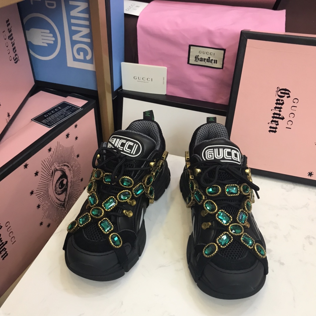 Gucci Logo Sneaker - DopestKickz