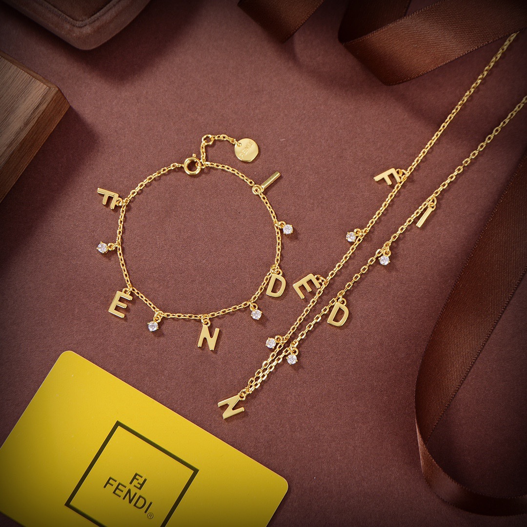 Fendi Signature Gold-Coloured Necklace - DopestKickz