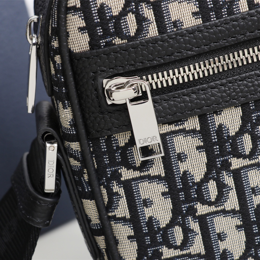Dior Obique Messengers Bag(14.5- 18-6cm)  - DopestKickz