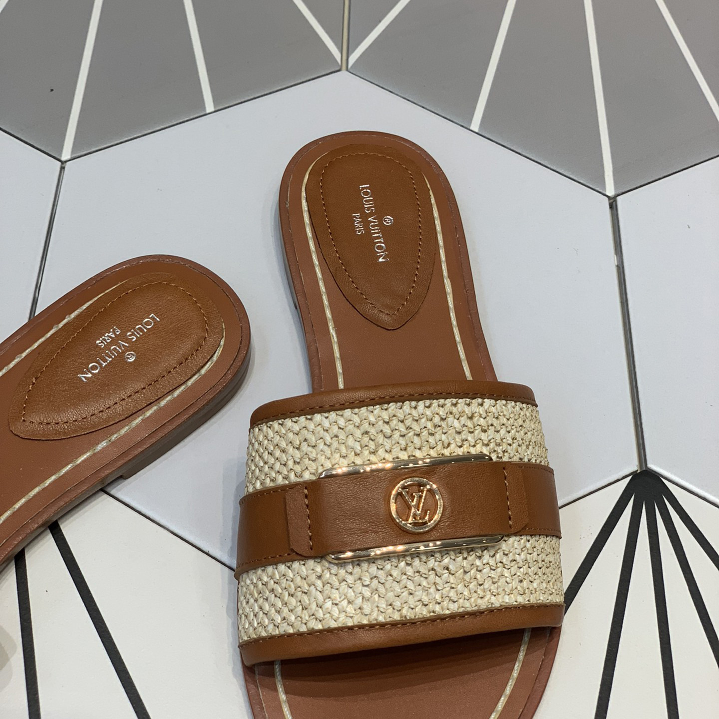 Louis Vuitton Lock It Flat Mule   1AA1A6 - DopestKickz