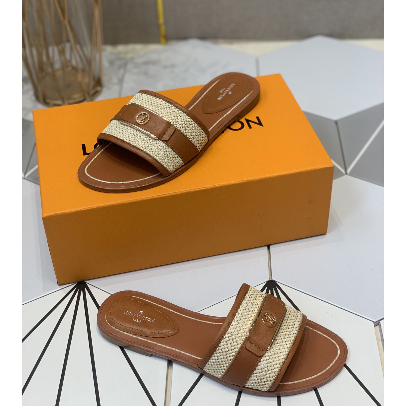 Louis Vuitton Lock It Flat Mule   1AA1A6 - DopestKickz