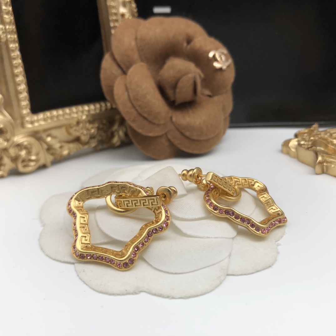 Versace La Medusa Curve Earrings - DopestKickz