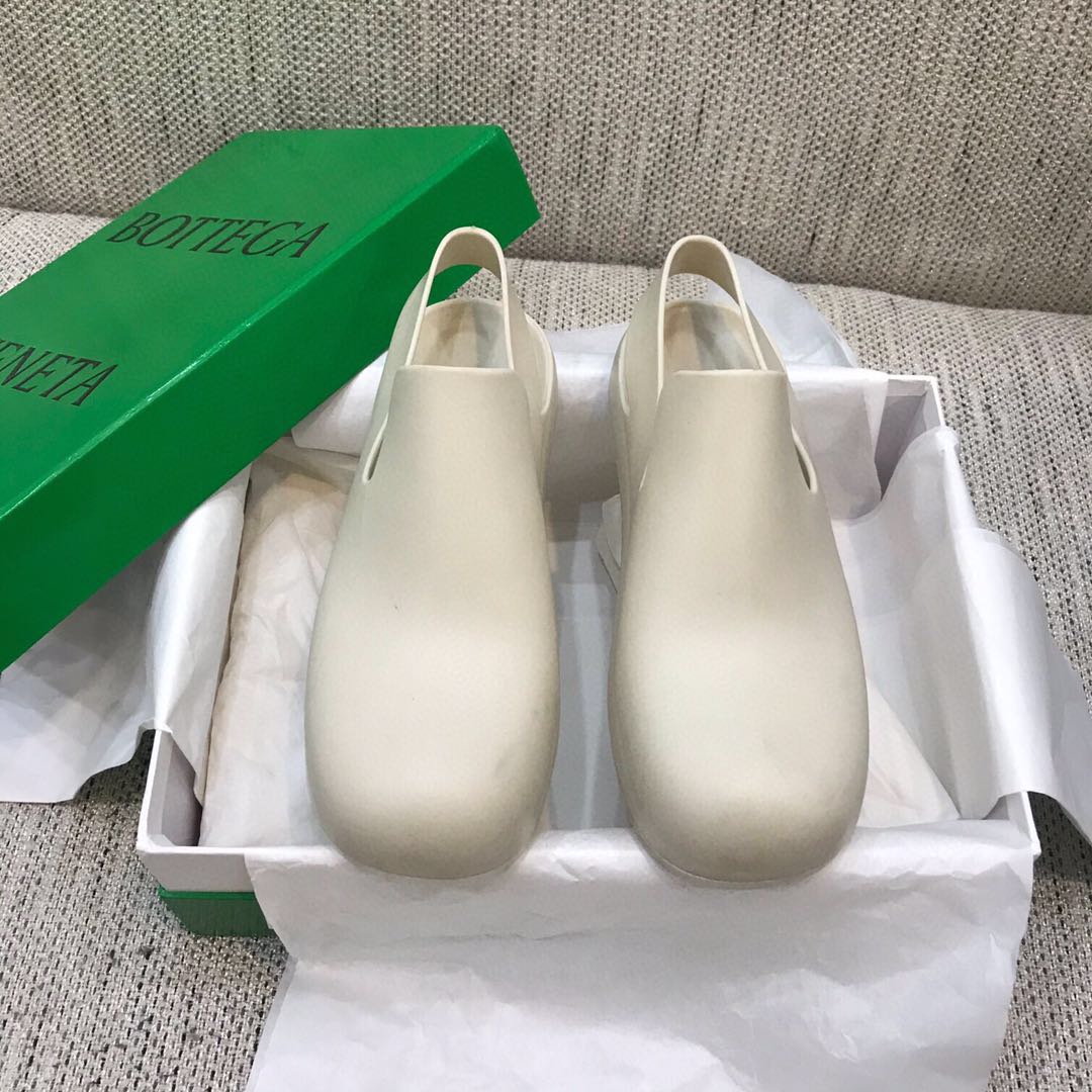 Bottega Veneta Puddle - DopestKickz