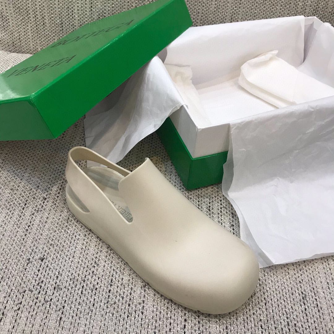 Bottega Veneta Puddle - DopestKickz