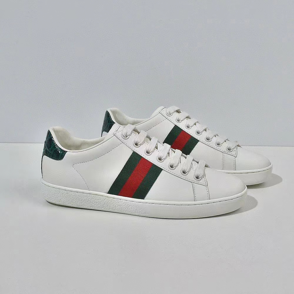 Gucci Logo Sneaker - DopestKickz