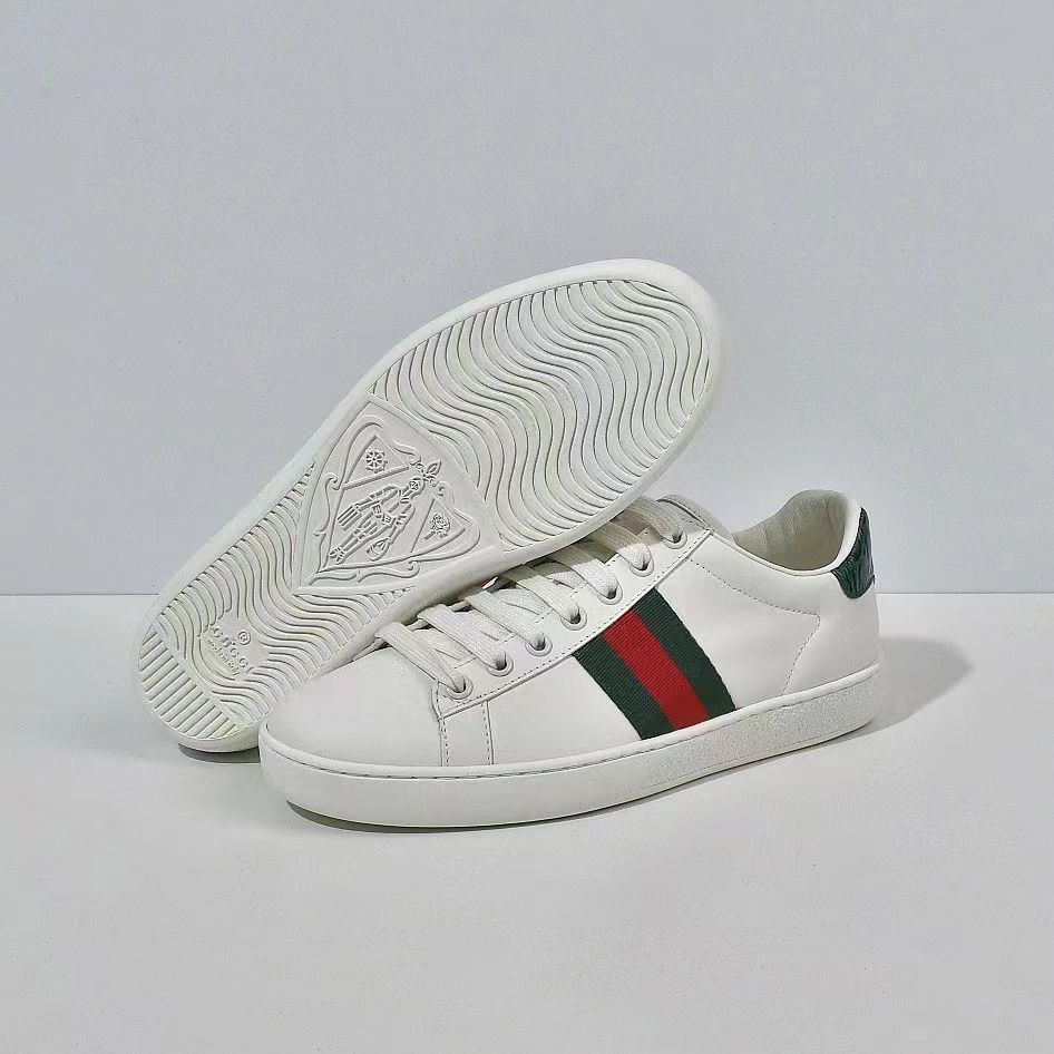 Gucci Logo Sneaker - DopestKickz