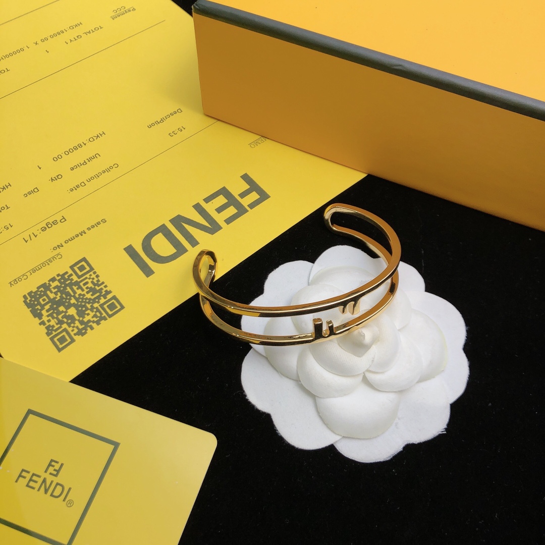 Fendi O’Lock Bracelet - DopestKickz