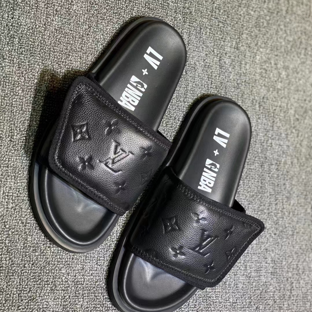 Louis Vuitton Pool Pillow Comfort Mules - DopestKickz